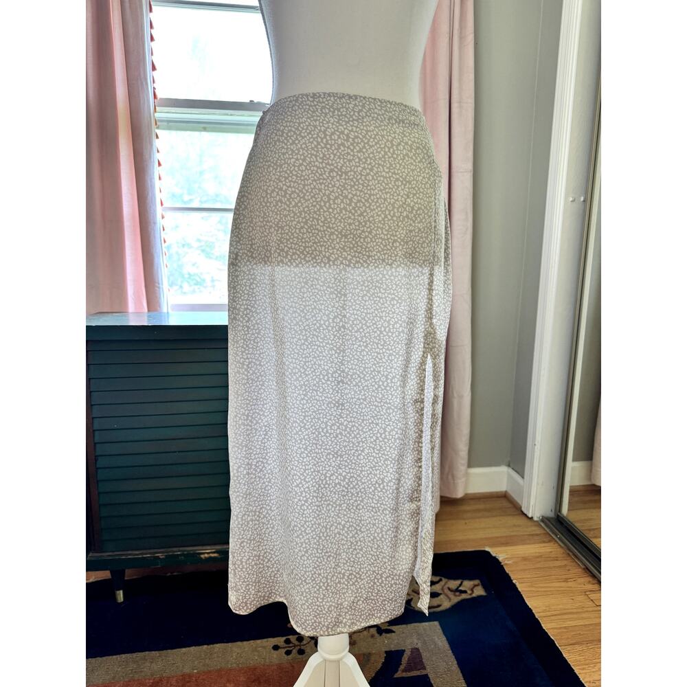 Abercrombie & Fitch Beige/White Animal Print Skirt